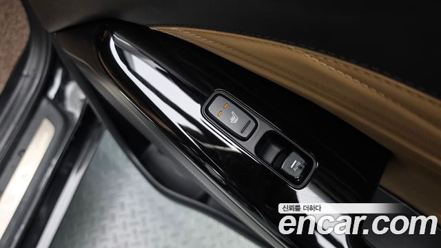 Kia K7 2020 — photo 24