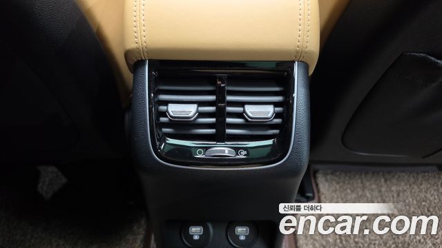 Kia K7 2020 — photo 32