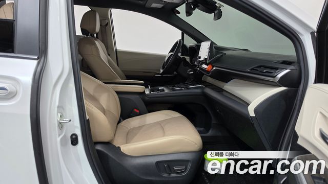 Toyota Sienna 2024 — photo 16