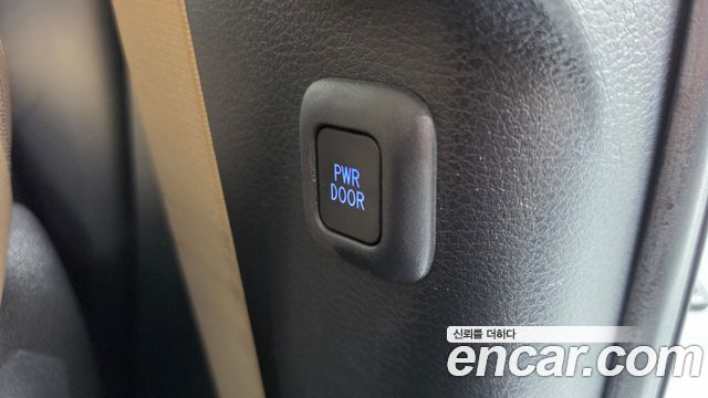 Toyota Sienna 2024 — photo 32