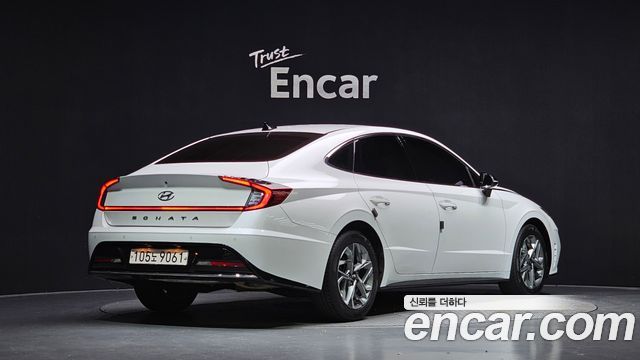 Hyundai Sonata 2022 — photo 2