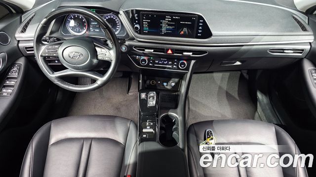 Hyundai Sonata 2022 — photo 10