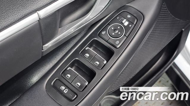 Hyundai Sonata 2022 — photo 19