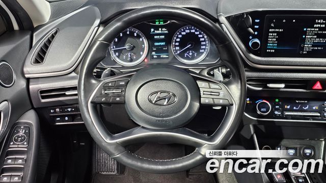 Hyundai Sonata 2022 — photo 21