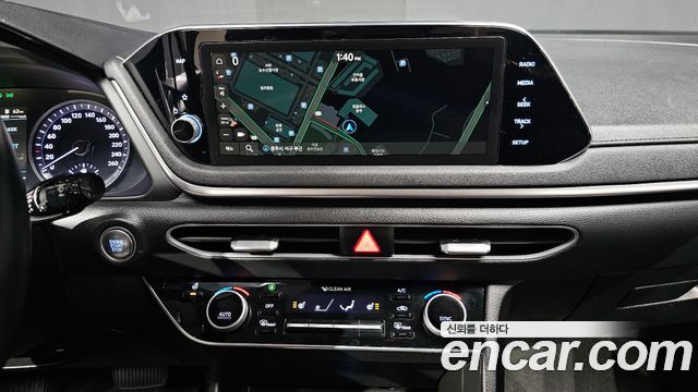 Hyundai Sonata 2022 — photo 24