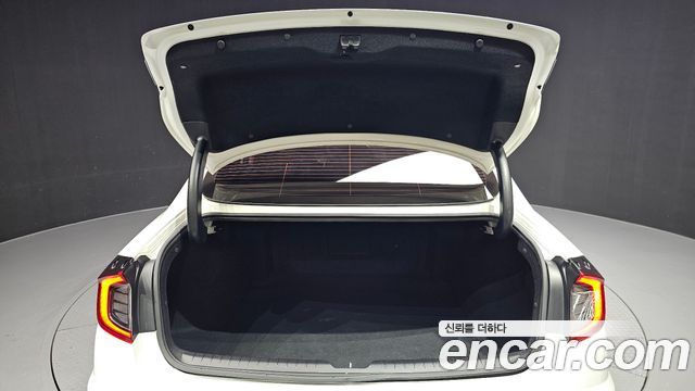 Hyundai Sonata 2022 — photo 32