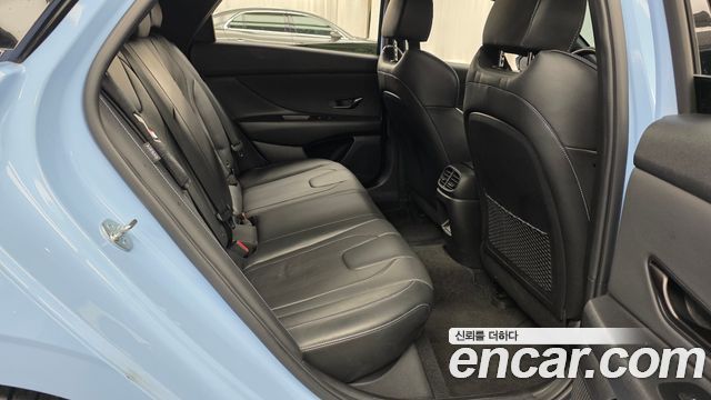 Hyundai AVANTE 2024 — photo 17