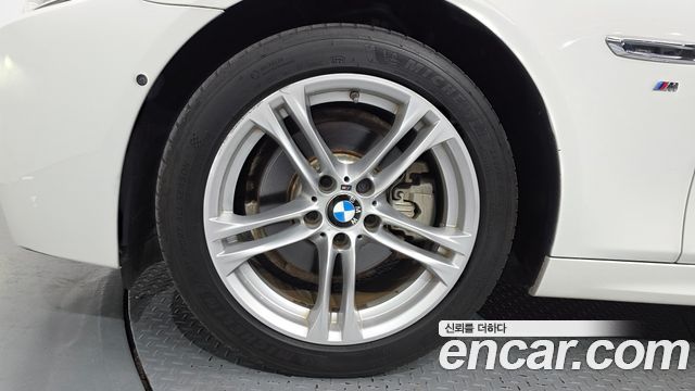 BMW 5-Series 2016 — photo 5