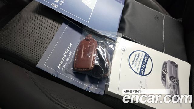 Volkswagen Touareg 2023 — photo 21
