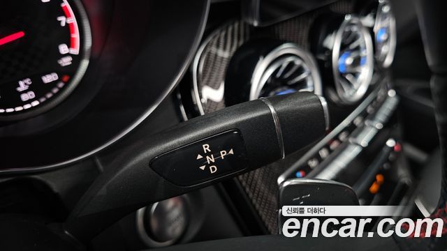 Mercedes-Benz GLC-Class 2018 — photo 12