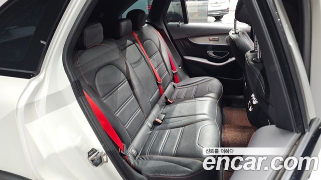 Mercedes-Benz GLC-Class 2018 — photo 17