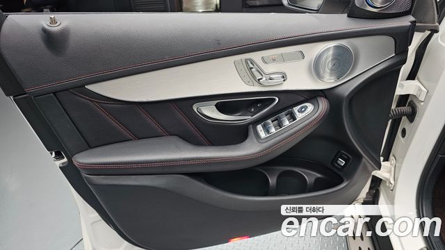Mercedes-Benz GLC-Class 2018 — photo 14