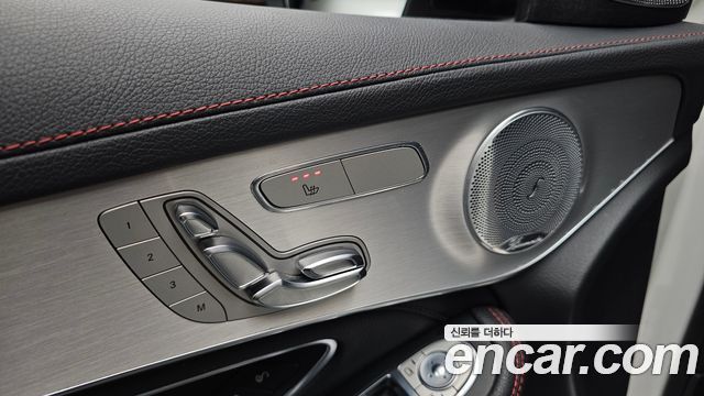 Mercedes-Benz GLC-Class 2018 — photo 31