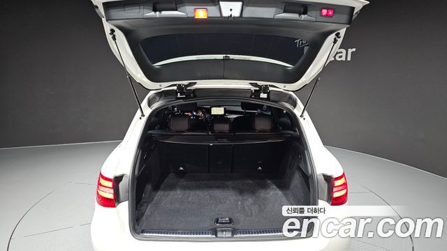 Mercedes-Benz GLC-Class 2018 — photo 36