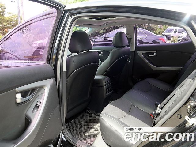Hyundai AVANTE 2014 — photo 7