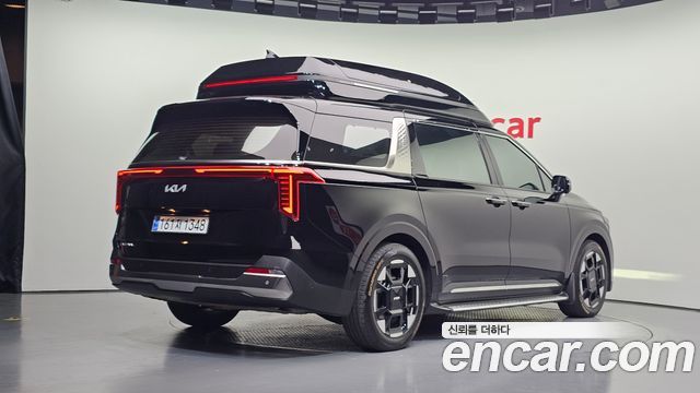 Kia Canival 2024 — photo 2