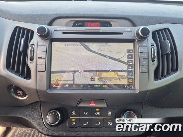 Kia Sportage 2016 — photo 12