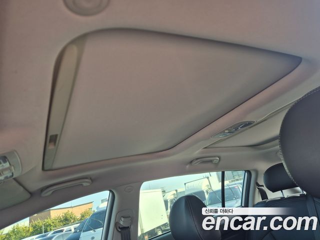 Kia Sportage 2016 — photo 16