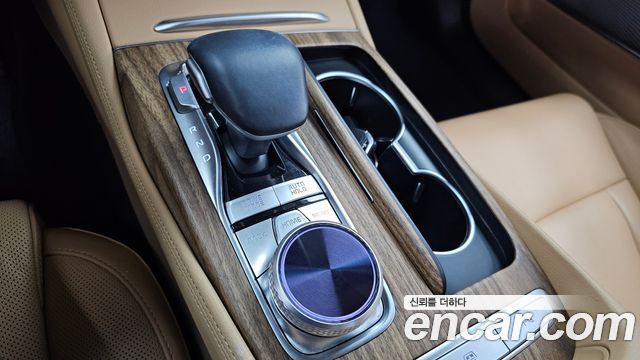 Kia K9 2023 — photo 12