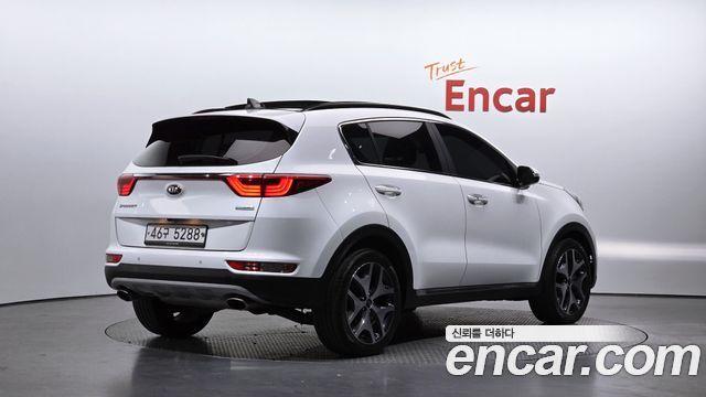 Kia Sportage 2018 — photo 2