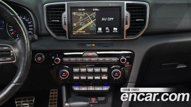 Kia Sportage 2018 — photo 22