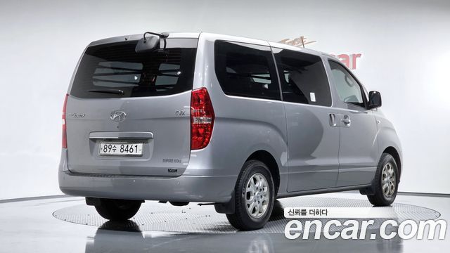 Hyundai Starex 2014 — photo 2