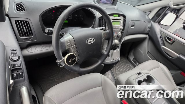 Hyundai Starex 2014 — photo 10