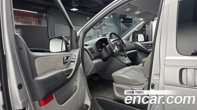 Hyundai Starex 2014 — photo 13