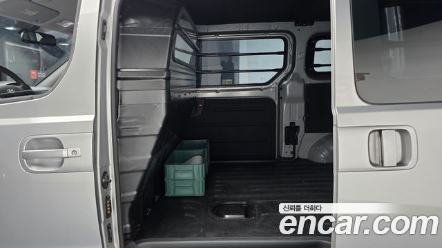 Hyundai Starex 2014 — photo 18