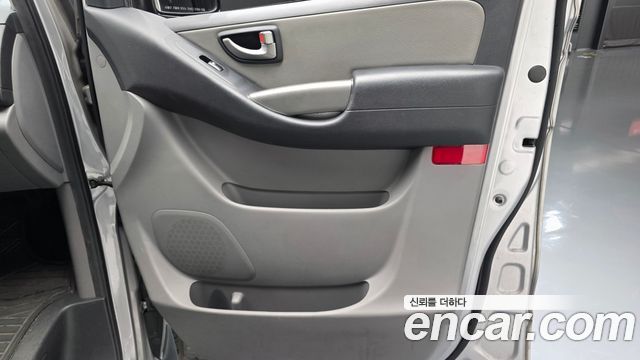 Hyundai Starex 2014 — photo 15