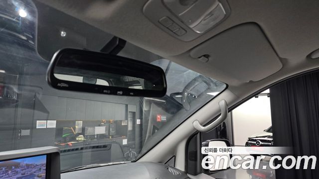 Hyundai Starex 2014 — photo 30