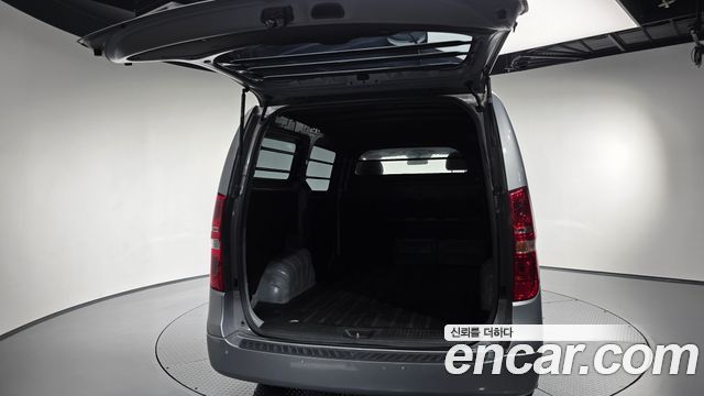 Hyundai Starex 2014 — photo 31