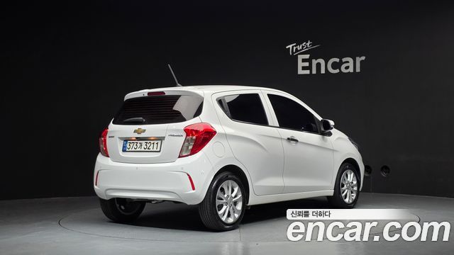 Chevrolet Korea Spark 2022 — photo 2