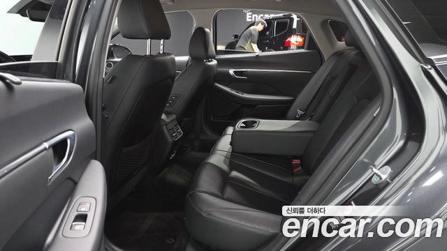 Hyundai Sonata 2021 — photo 18
