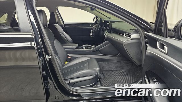 Kia K5 2021 — photo 16