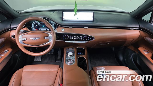 Genesis GV70 2023 — photo 10