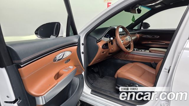 Genesis GV70 2023 — photo 13