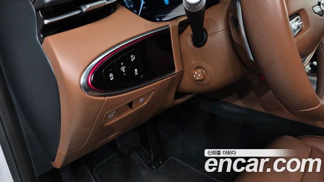 Genesis GV70 2023 — photo 25