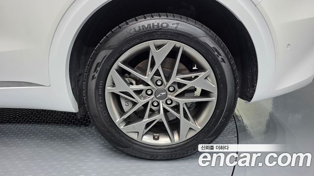 Genesis GV70 2023 — photo 7