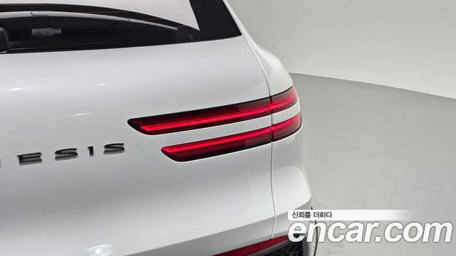 Genesis GV70 2023 — photo 9