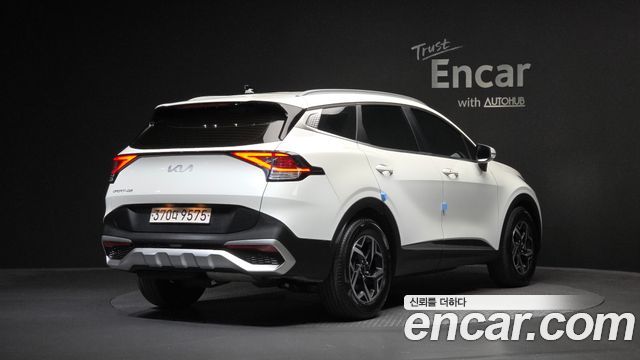 Kia Sportage 2023 — photo 2