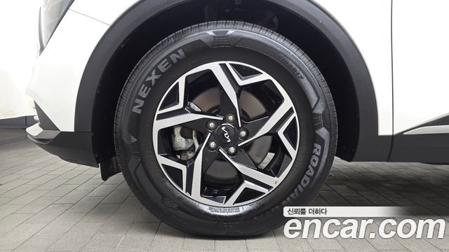 Kia Sportage 2023 — photo 5