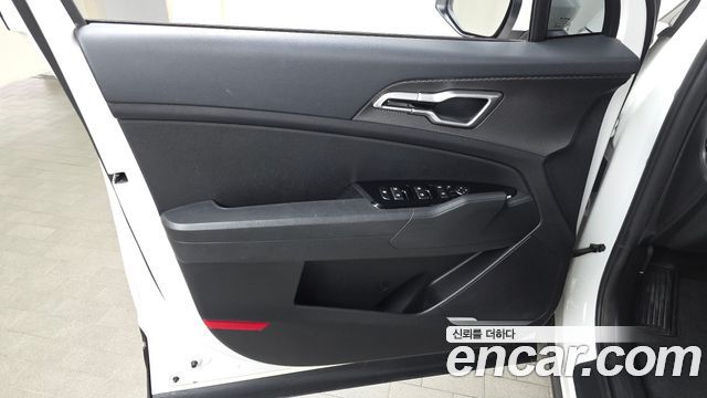 Kia Sportage 2023 — photo 14