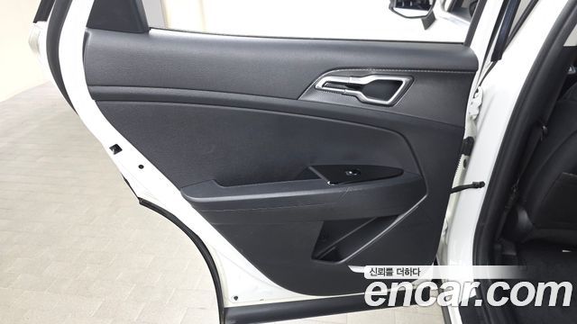 Kia Sportage 2023 — photo 15