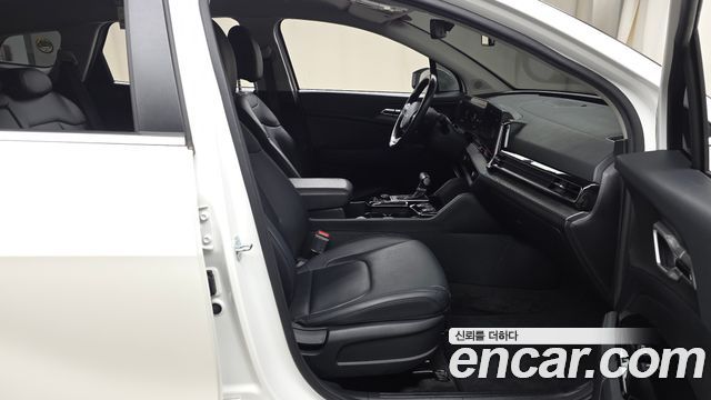 Kia Sportage 2023 — photo 16