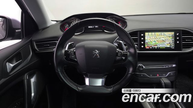 Peugeot 308 2015 — photo 13