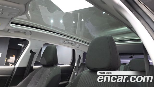 Peugeot 308 2015 — photo 17