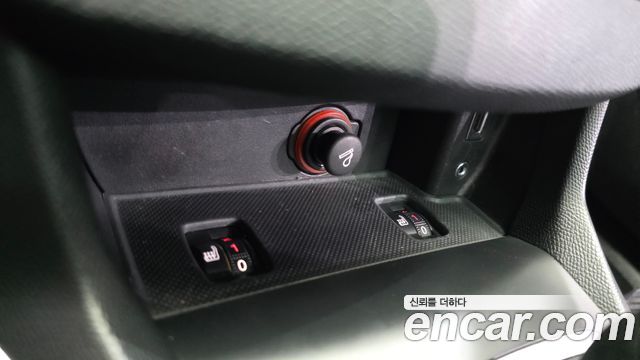 Peugeot 308 2015 — photo 18