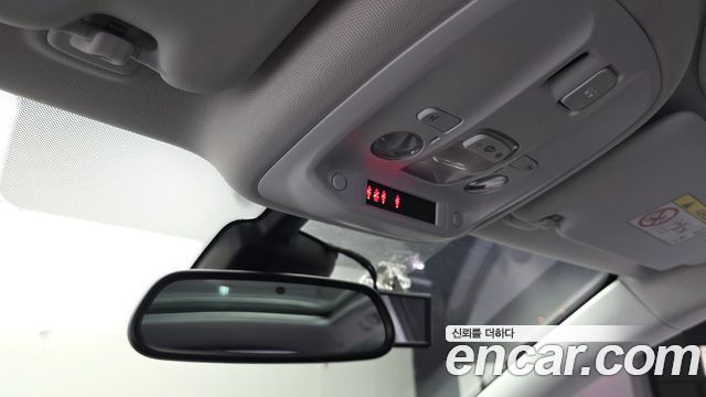 Peugeot 308 2015 — photo 19