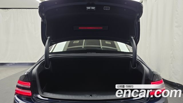Genesis G80 2021 — photo 22